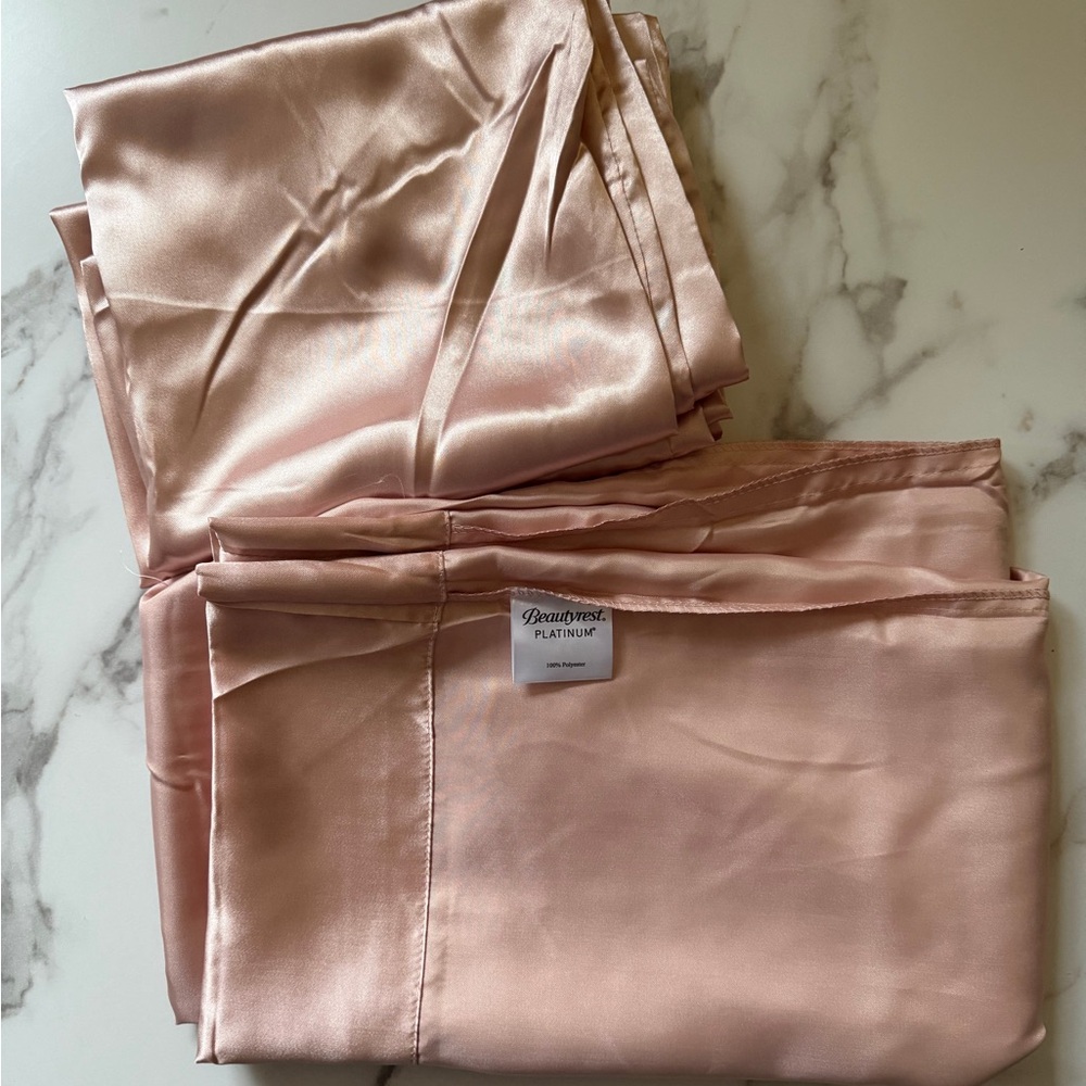 ***SOLD***Beautyrest Platinum Satin Pillowcase Set of four in Blush Pink